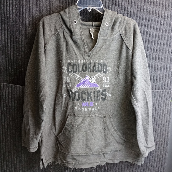 U.S Apparel Distressed Women Colorado Rockies Hood Gray - Picture 1 of 5